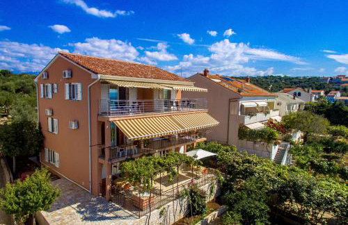 Apartments Ivan Sea View in Peaceful Lun - Photo 47