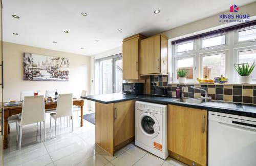 4BR 6Beds 3 Bath Private Parking Garden Kings Cross 25 min & Harry Potter - Foto 39
