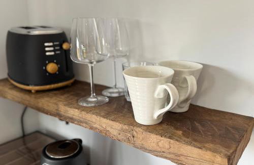 Luxury Spa Cabin with Outdoor Bath, Sauna & Fireplace - Foto 35