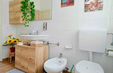 Free Parking - No Tourist Tax - Motor Valley - Photo 17