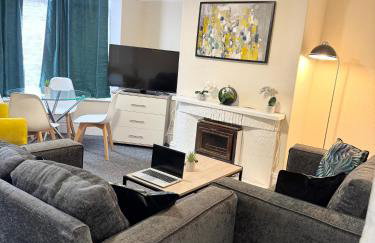 Comfortable 2-BR House in Barking -Free Parking - Photo 2