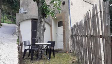 Gîte du vigneron à La Terrasse piscine local vélos - Foto 5