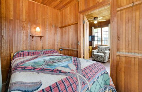 Water-View Deck! Cabin 4 on Les Cheneaux Islands - Photo 13