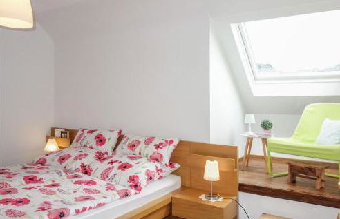 Lovely Apartment In Simmerath With Wifi - Photo 6