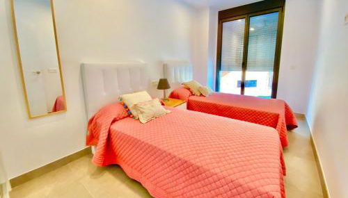 CHALET CON PISCINA PRIVADA EN LA URB. DE PUERTO REY - Foto 3