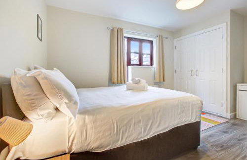 Spacious & Modern 2 Bed sleeps 5 in Walthamstow - Foto 10