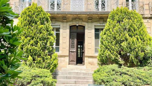 Bourgeois House - 16 personnes, Piscine, 6 chambres, 8 lits, 4 SDB, Centre-ville, CLIM - Foto 4