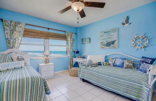 You cannot get any closer to the beach! 2BR condo - Foto 11