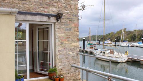 Spanish Boathouse - Photo 3