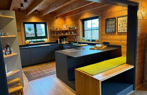 Blockbohlen HolzHaus mit Sauna, Outdoor Jacuzzi und BadeTeich - Foto 68