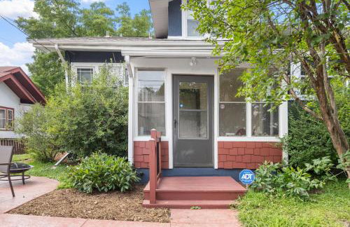 Lowry Parlour - Photo 48