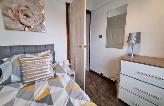 3 Bed Spacious House With Parking - Foto 7