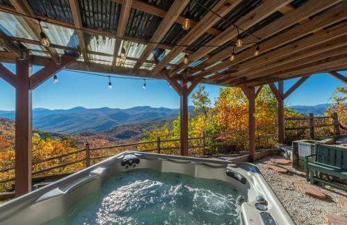A Celestial Chalet Pets, Hot Tub & Mountain View - Photo 36