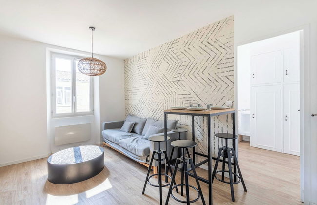 Charming 1 Bed/4floor Apartment Marseille Notre Dame Du Mont - Foto 1