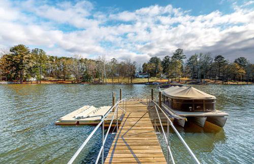 Waterfront Lake Murray Home with Dock Dogs Welcome! - Foto 31