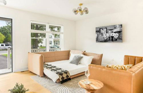 Walk to the Beach & Town | Stylish Beach Home - Foto 27