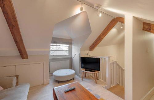 Alexandra Cottage Apartments - Photo 15