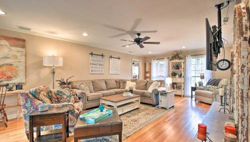 Charming Florence Getaway with Fireplace and Grill! - Foto 4