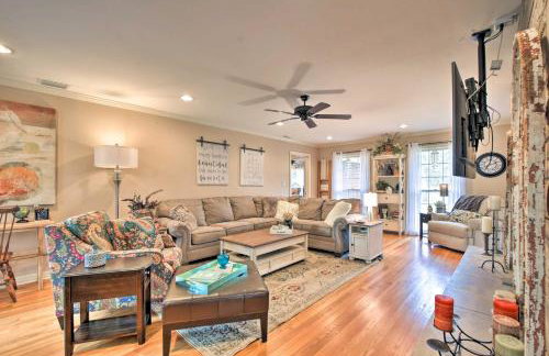 Charming Florence Getaway with Fireplace and Grill! - Foto 4