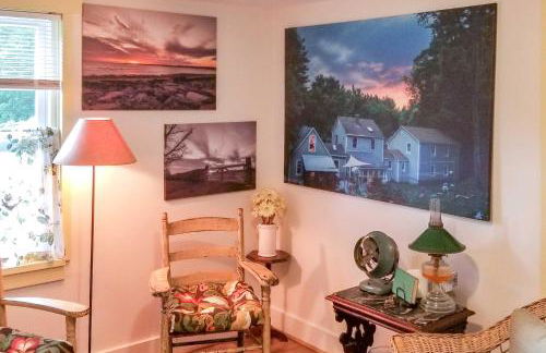 Rustic-Chic Cottage with Yard and Grill - Near Hiking! - Foto 7