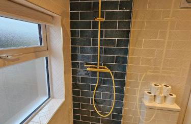 The Rocky Luxe - 4 Bedrooms - Parking - Sleeps 8 - Foto 38