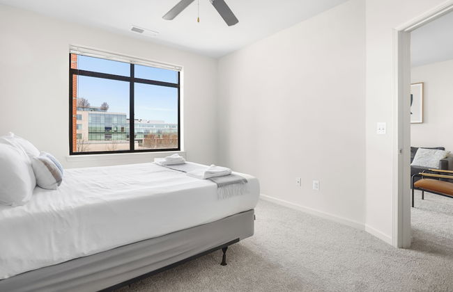 DC Charm in Crystal Apartments - Foto 21