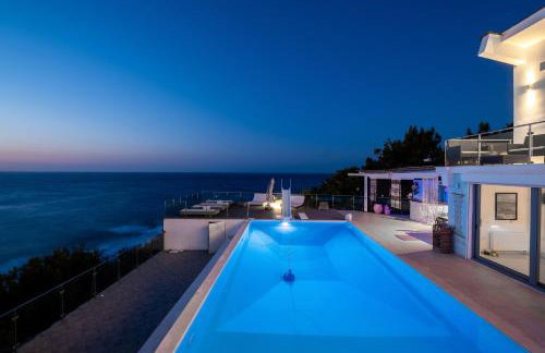 Icarus Luxury Beachfront Villa - Foto 42