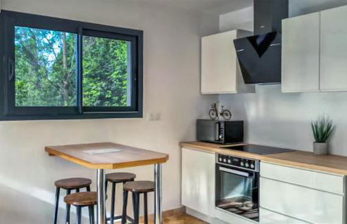 Amazing Home In Noves - Foto 4