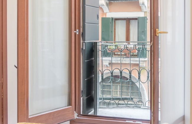 San Polo Canal View Apartments - Photo 19