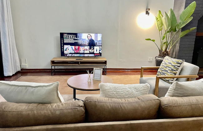 Cozy 3 Bedroom House With Unique Bathrooms - 2084 - Foto 1