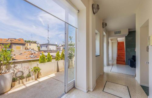 Milan Central Penthouse with Terraces, Jacuzzi & Garage - Foto 68