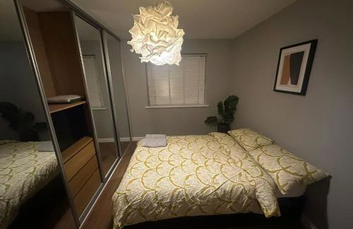 Lovely 2 bedroom 2 bathroom Apartment - Photo 11