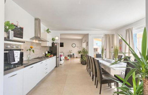 Amazing Home In Naselje Muzini - Foto 5