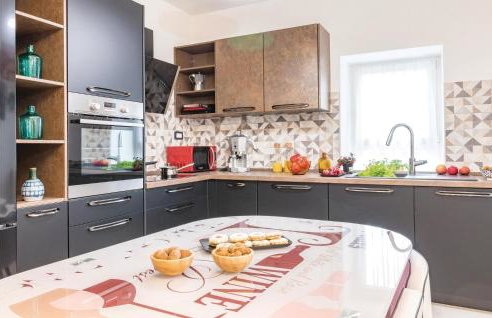 Amazing Home In Sajini - Foto 29