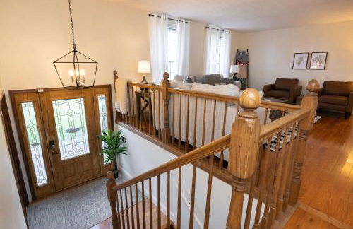 Sleeps 12, Wooded Lot, Near Ark, Great for Family - Foto 10