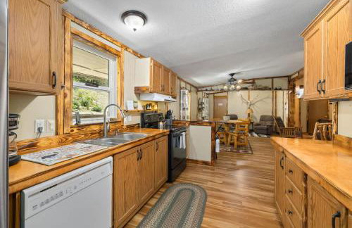 Peaceful Boise Retreat 3BR with Cozy Deck - Foto 5