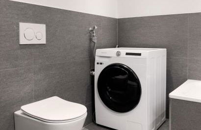 Modernes Wasserfront Wohnung, Terrasse, Parkplatz - Foto 31