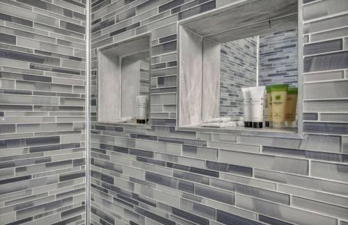 Swim and Relax In our Pool and Hot Tub and Recently Renovated - Photo 47