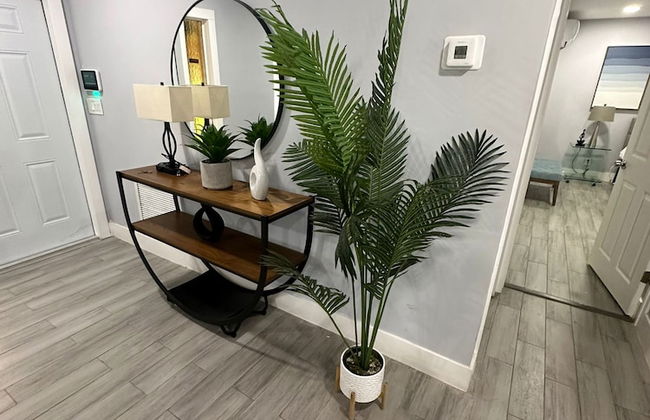 Relaxing 4BR 2BA Home With Wifi and Private Pool in Fabulous Fort Lauderdale - Foto 7