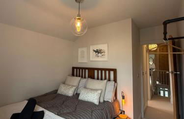 West Bridgford 2 Bed 2 Bathroom Apartment with parking - Foto 2