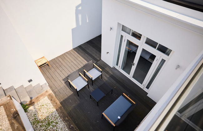 The Putney Hideaway - Modern and Elegant 3bdr Flat With Patio - Photo 27