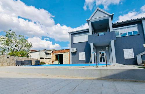 Iva apartman sa bazenom - Foto 7