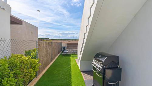 Modern villa with private pool at Golf Vistabella - Foto 4, Garden