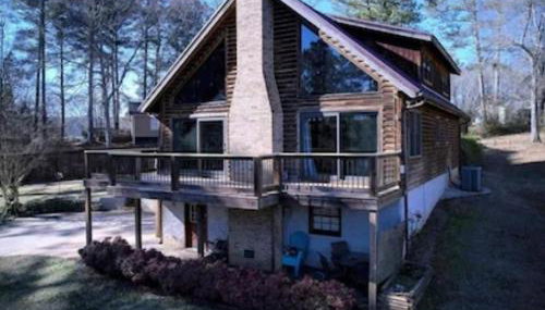 Gorgeous Cabin by Lake with Waterview and walking access - Foto 2