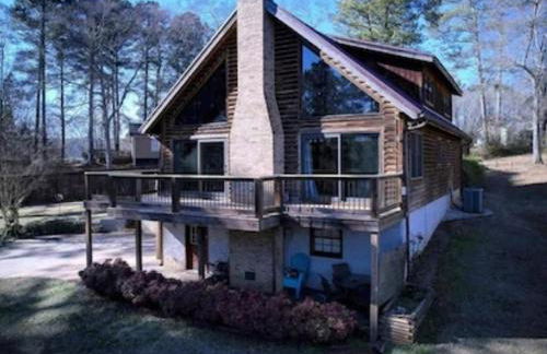 Gorgeous Cabin by Lake with Waterview and walking access - Foto 2