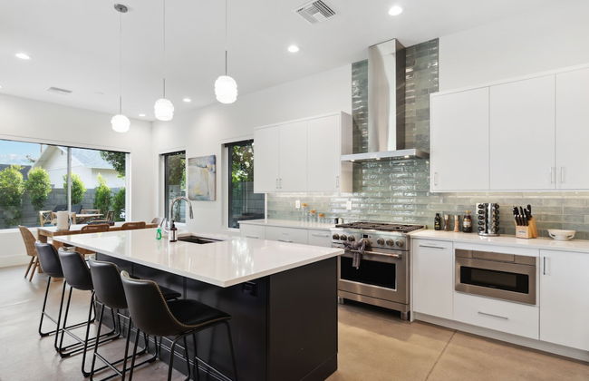 Desert Blue Rose with Pool - Photo 6