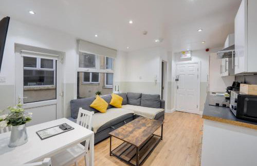 2 Bedroom Apartment for up to 6 Nr Centre - Foto 1