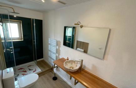 Ferienhaus An der Weinrebe in Bad Hersfeld mit Garten, 2 Bäder, 2 Schlafzimmer & Küche - gratis Parkplätze - Foto 6