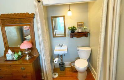 Historic Victorian Apartment - Foto 8