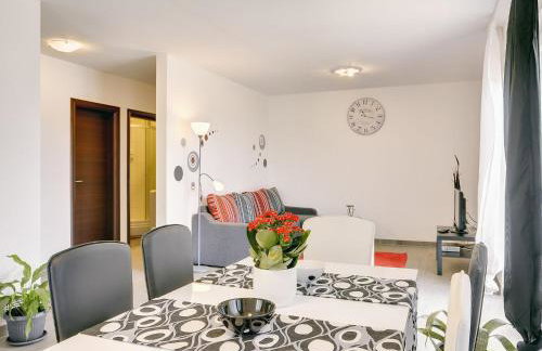 Detached Villa With Pool and Large Garden in Quiet Area Near the Sea - Foto 26